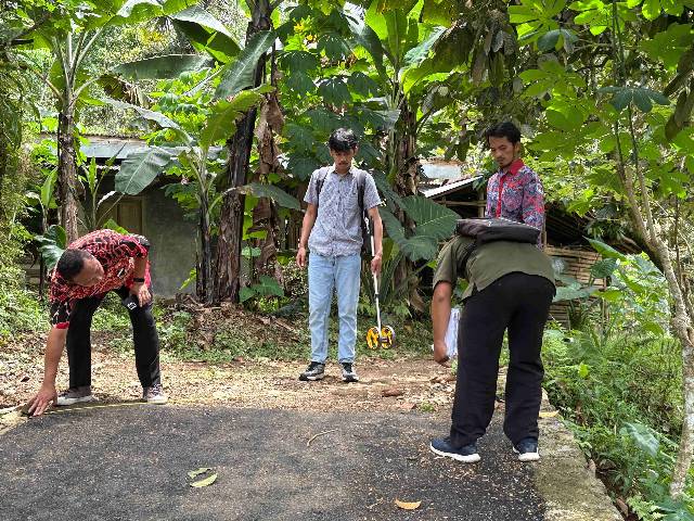 Monitoring dan Evaluasi (Monev) terhadap Bantuan Keuangan (Bankeu) Desa Lamuk Tahun 2025